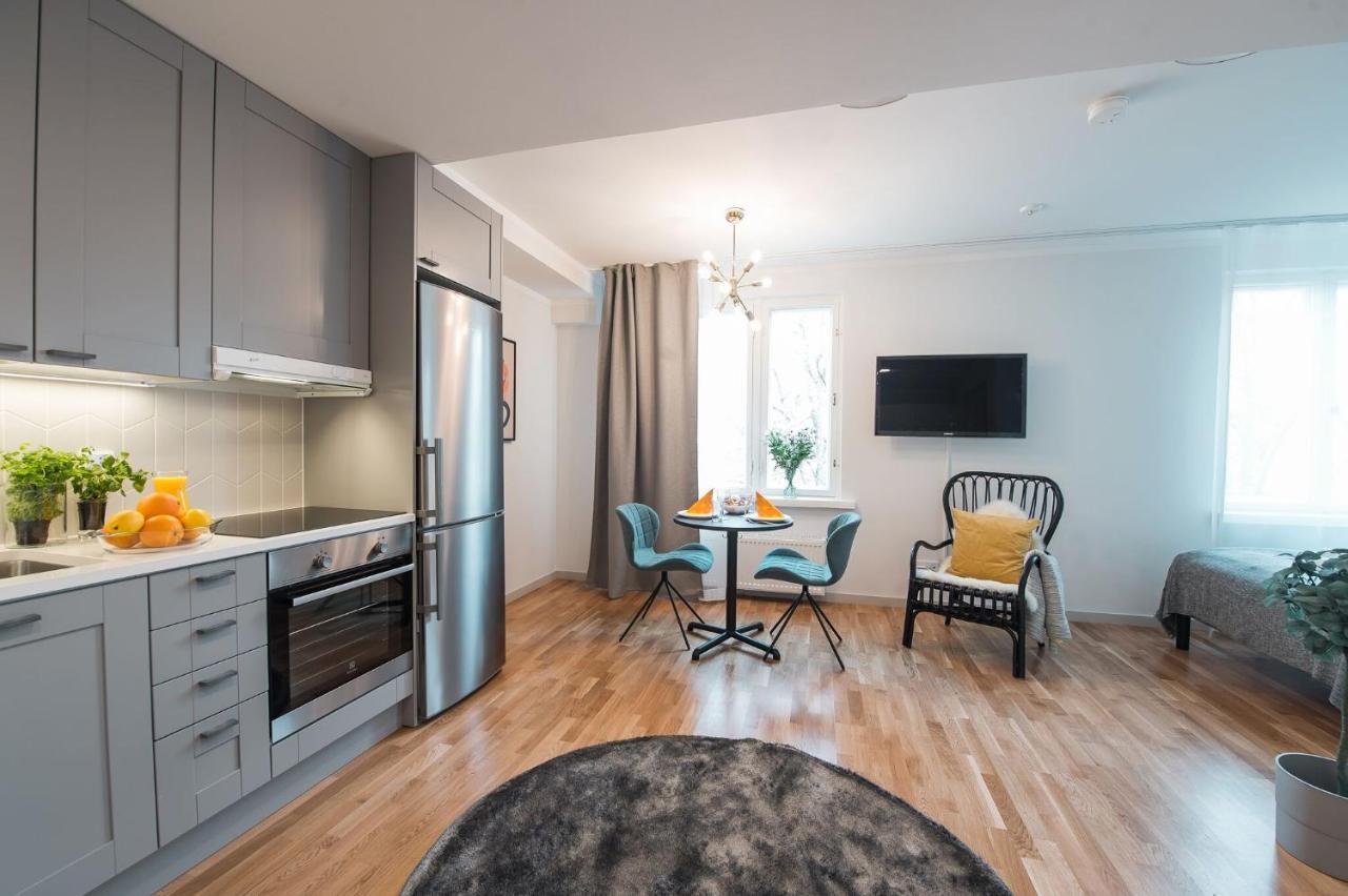 Forenom Serviced Apartments Helsinki Toeoeloe Exterior photo