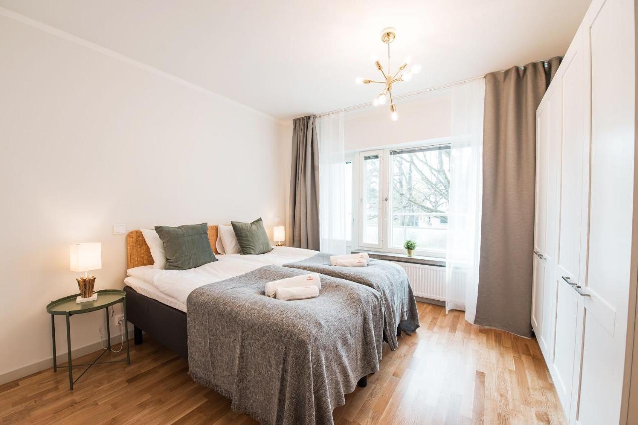 Forenom Serviced Apartments Helsinki Toeoeloe Exterior photo