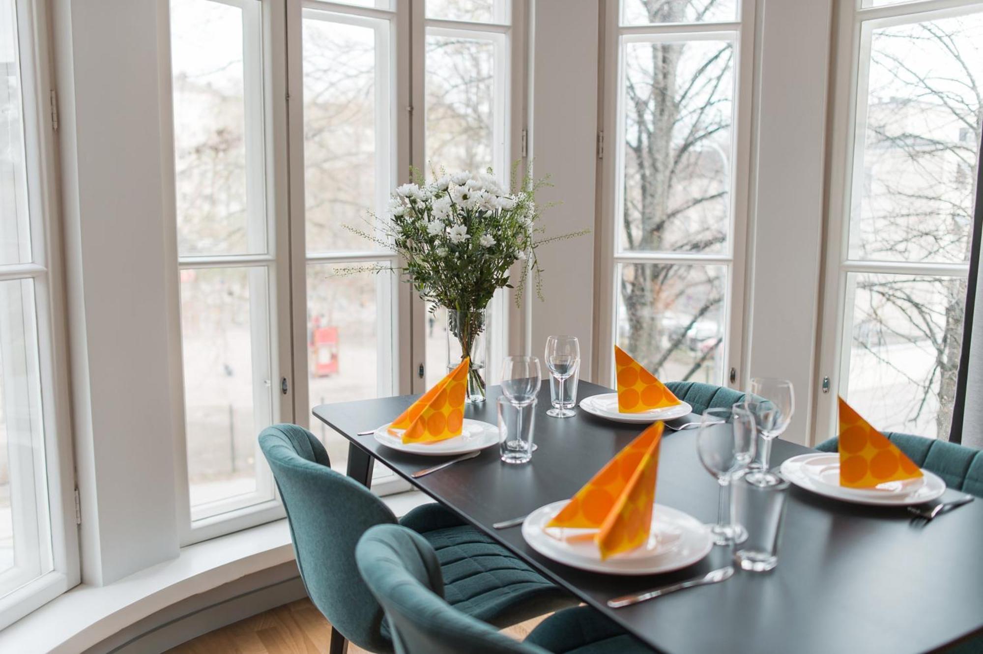 Forenom Serviced Apartments Helsinki Toeoeloe Exterior photo